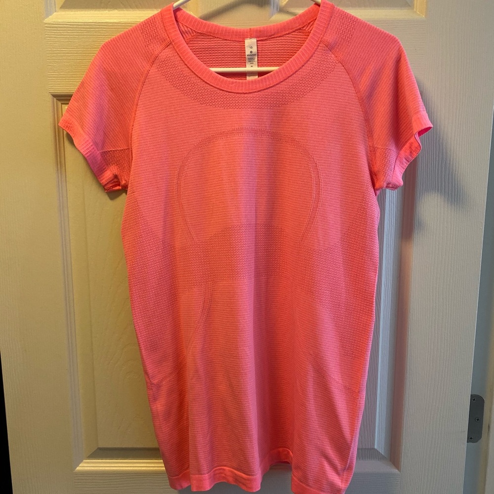 Lululemon tech short sleeve